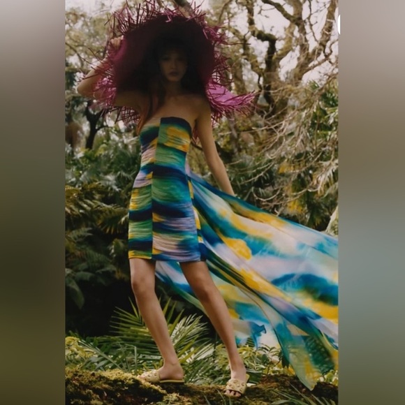 Colorful Strapless Dress - Picture 3 of 11